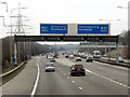 SU4419 : Overhead Sign Gantry, M3 Junction 13 by David Dixon