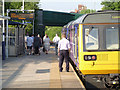 SE3800 : Passengers alighting at Elsecar by Alan Murray-Rust