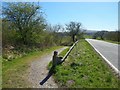 NS5086 : West Highland Way leaving roadside by Lairich Rig