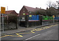 SN6101 : Bilingual No Stopping sign outside Pontlliw Primary School by Jaggery