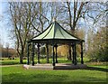 SO9570 : Jubilee Bandstand, Sanders Park, Bromsgrove, Worcs by P L Chadwick