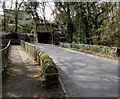 ST0595 : Road bridge and footbridge over Y Ffrwd, Ynysybwl by Jaggery