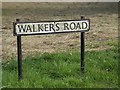 TL1313 : Walkers Road sign by Geographer