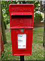 TM1048 : 9 Little Box Meadow Postbox by Geographer