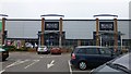 SU4896 : Beales is closed by David Lally