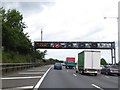 TQ0479 : Signal gantry over M25, clockwise lane, near Iver station by David Smith