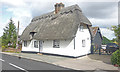 TL2256 : Thatched cottage, Abbotsley by Jim Osley