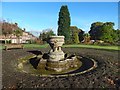 NS3975 : The Kilmahew Fountain by Lairich Rig