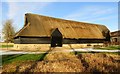 SU1070 : Thatched barn at Avebury by Steve Daniels