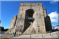 SH4762 : The Queen's Gate, Caernarfon Castle by Jeff Buck