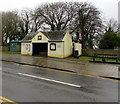 SM9429 : Mid 20th century bus shelter alongside the A40, Letterston by Jaggery