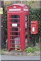 SO0643 : Box in the phone box by Bill Nicholls