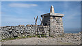 J3527 : The Mourne Wall, Slieve Donard by Rossographer