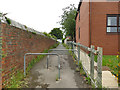 SE2732 : Public footpath from Lynwood Garth to Dixon Lane by Stephen Craven