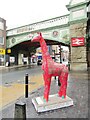 SO8455 : Worcester - "Stand Tall" by Colin Smith