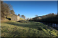 SD9297 : Footpath to Ivelet passes a riverside barn by Andy Waddington