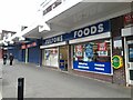 SE2435 : Closing-down sale, Fultons Foods, Bramley by Stephen Craven