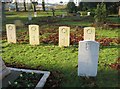 SU6352 : WW1 War Graves - South View cemetery by Mr Ignavy