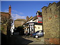 TQ7570 : The Tudor Rose Pub, Upper Upnor by canalandriversidepubs co uk