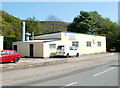 SO2704 : Dave's Bodyshop, Abersychan by Jaggery