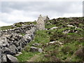 J3523 : The south-eastern corner of the Mourne Wall on Long Seefin by Eric Jones