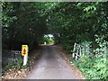 SO8674 : Entrance drive to Stone House Cottage Garden & Nursery, Stone by P L Chadwick