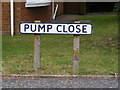 TM2652 : Pump Close sign by Geographer