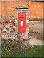 TM1674 : Burnt House Hoxne Road Victorian Postbox by Geographer