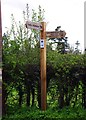 SO7680 : Fingerpost sign, Arley Lane, Upper Arley by P L Chadwick