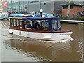 SO8554 : Worcester & Birmingham Canal at Diglis with Simba by Chris Allen