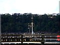 SO6602 : Beacon at pier end, Sharpness by nick macneill