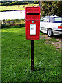 TL8641 : Stour Street Postbox by Geographer