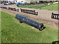 TV6299 : 68 Pound Cannon outside the Redoubt Fortress, Eastbourne by PAUL FARMER