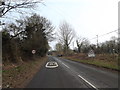 TM2980 : Entering Metfield on the B1123 Harleston Road by Geographer