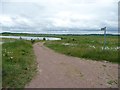 SE3928 : Permissive footpath, St Aidan's by Christine Johnstone