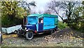 TL0731 : Old bus at The Olde Watermill Shopping Village, Barton-le-Clay by PAUL FARMER