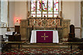 TL7786 : St Peter, Brandon - Sanctuary by John Salmon