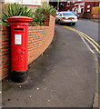 ST3288 : King George V pillarbox on a Beechwood corner, Newport by Jaggery