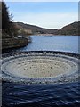 SK1985 : The western bellmouth, Ladybower Reservoir by Neil Theasby