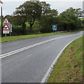 SM9108 : Warning sign - cattle at the northern edge of Milford Haven by Jaggery