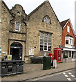 SU1868 : Grade II listed red phonebox, High Street, Marlborough by Jaggery