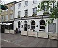 SU4767 : Hatchet Inn, Market Place, Newbury by Jaggery