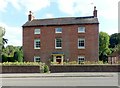 SK3524 : Derby House, Main Street, Ticknall by Alan Murray-Rust