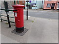 TL8528 : Halstead Road Postbox by Geographer