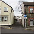 ST1586 : One way/Unffordd direction sign, White Street, Caerphilly by Jaggery