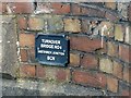 SP0288 : Turnover Bridge No.4, Smethwick Junction, Birmingham Canal by Alan Murray-Rust