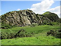 NT0473 : Western flank of Binny Craig by Alan O'Dowd