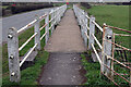 SP4276 : Raised walkway south of Bretford Bridge by Stephen McKay