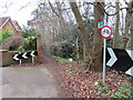 TQ4270 : Public footpath near Bromley by Malc McDonald