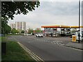 TQ3762 : Parkway, New Addington by Malc McDonald